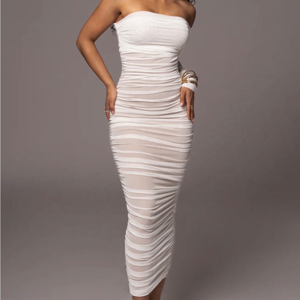 Dress was used once
